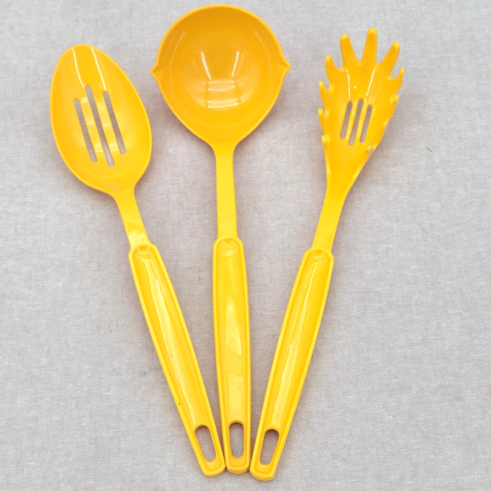 VTG Ekco Yellow Nylon Slotted Spoon, Ladle Soup Dipper, Spaghetti Utensil Lot